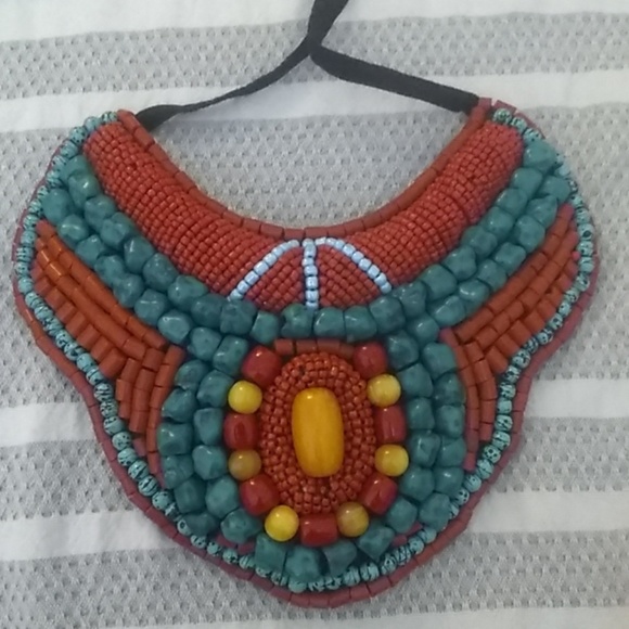Statement neckpiece - Picture 2 of 2